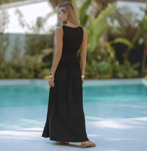 Timeless Pleated Sleeveless Slim Fit Dress
