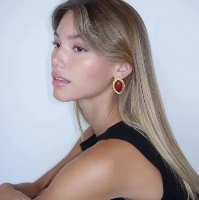 Minimalist Gold Teardrop Drop Earrings